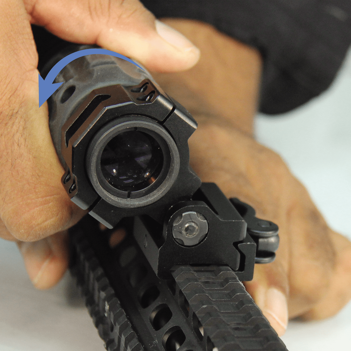 30mm Flip - to - Side QD Ring Mount, Picatinny/Weaver - Leapers, Inc.