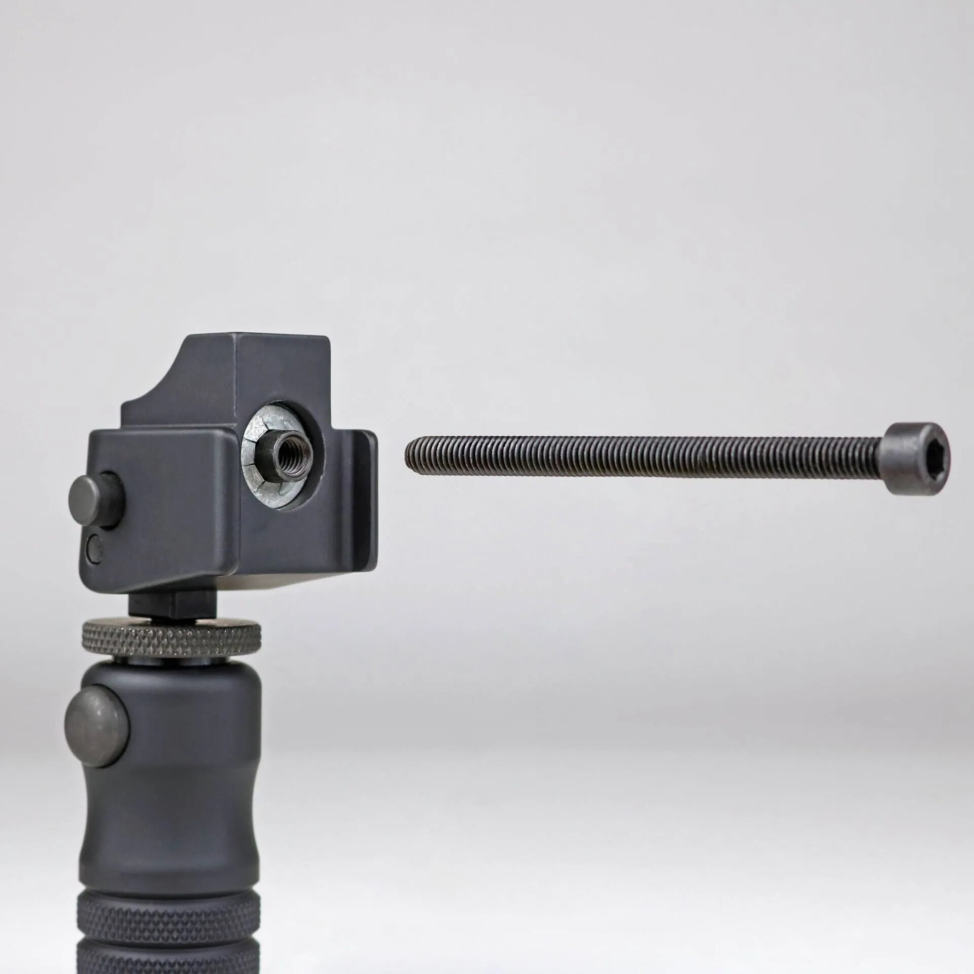 BT57 - QK Accu - Shot Accuracy International AT Monopod - Atlas