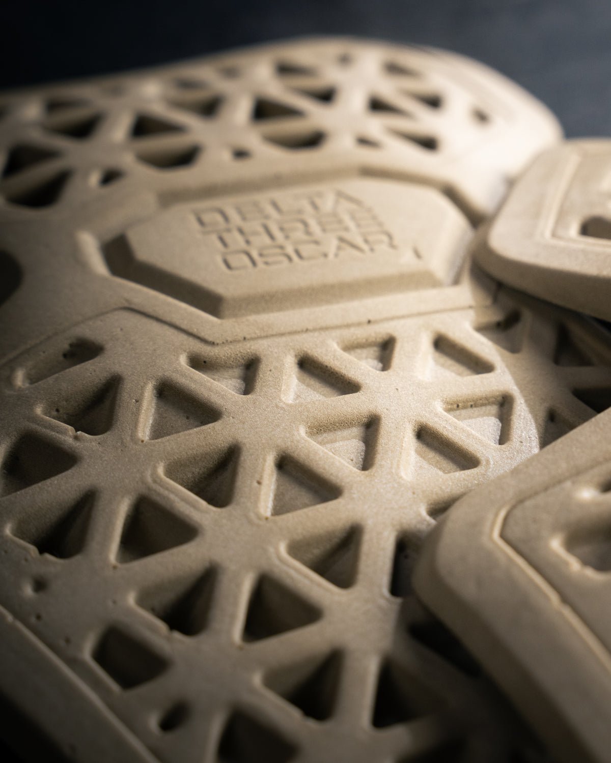 Delta Three Oscar™ P12 Knee Pad Set - Delta Three Oscar