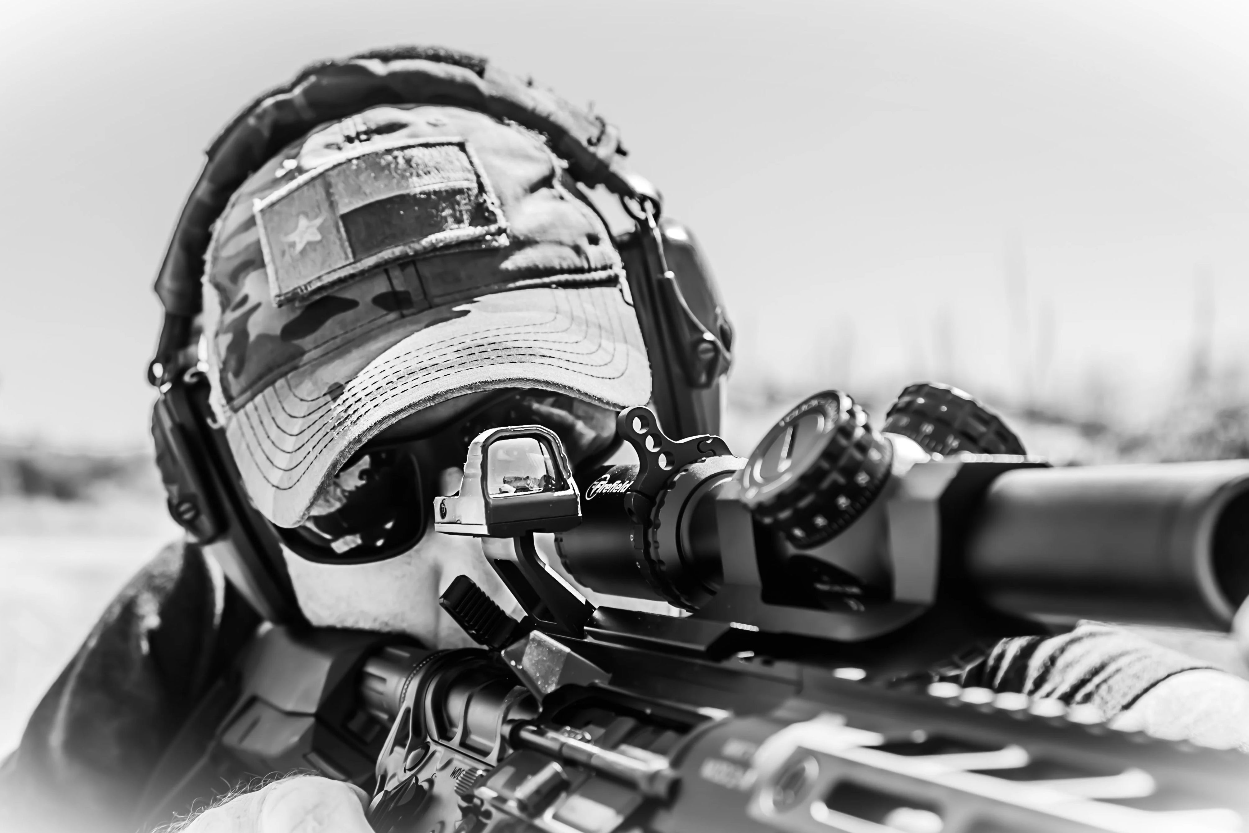 Ironclad Mini Reflex Sight - F1